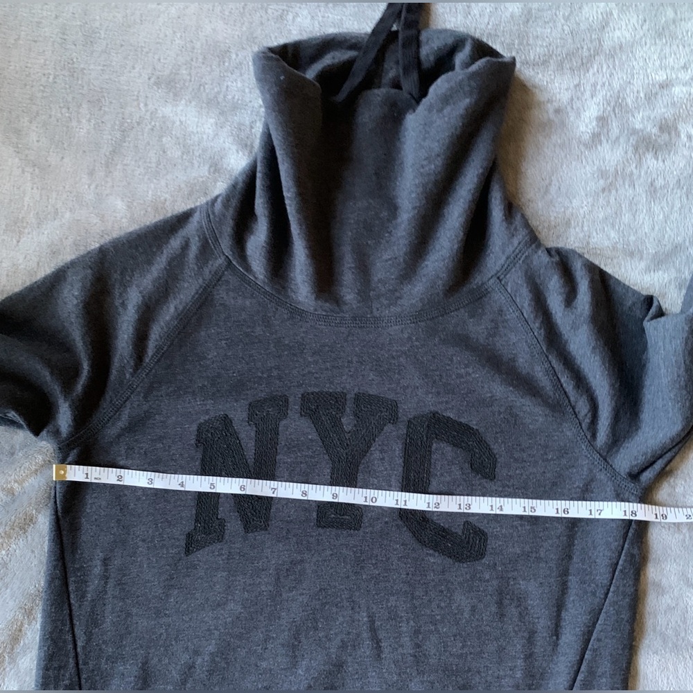 GAP Black NYC Graphic Cowl Neck - Picture 5 of 9